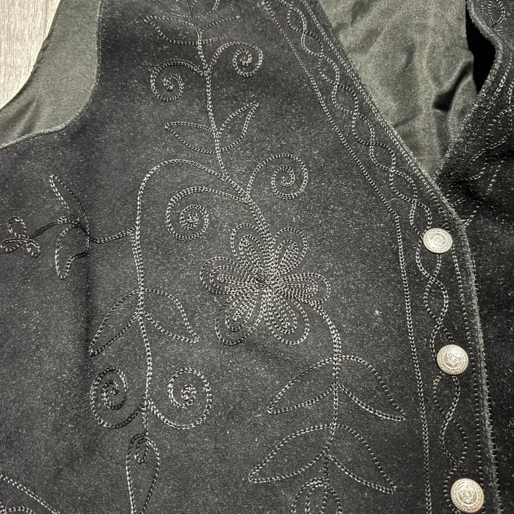 Vintage Pony Ranch Mens Black Western Vest Floral Embroidered Suede Large